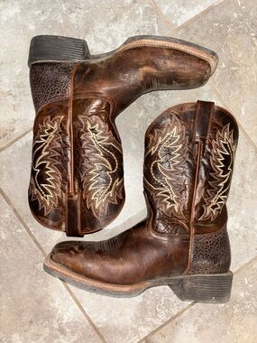 Men’s Cody James Cowboy boots size 12D